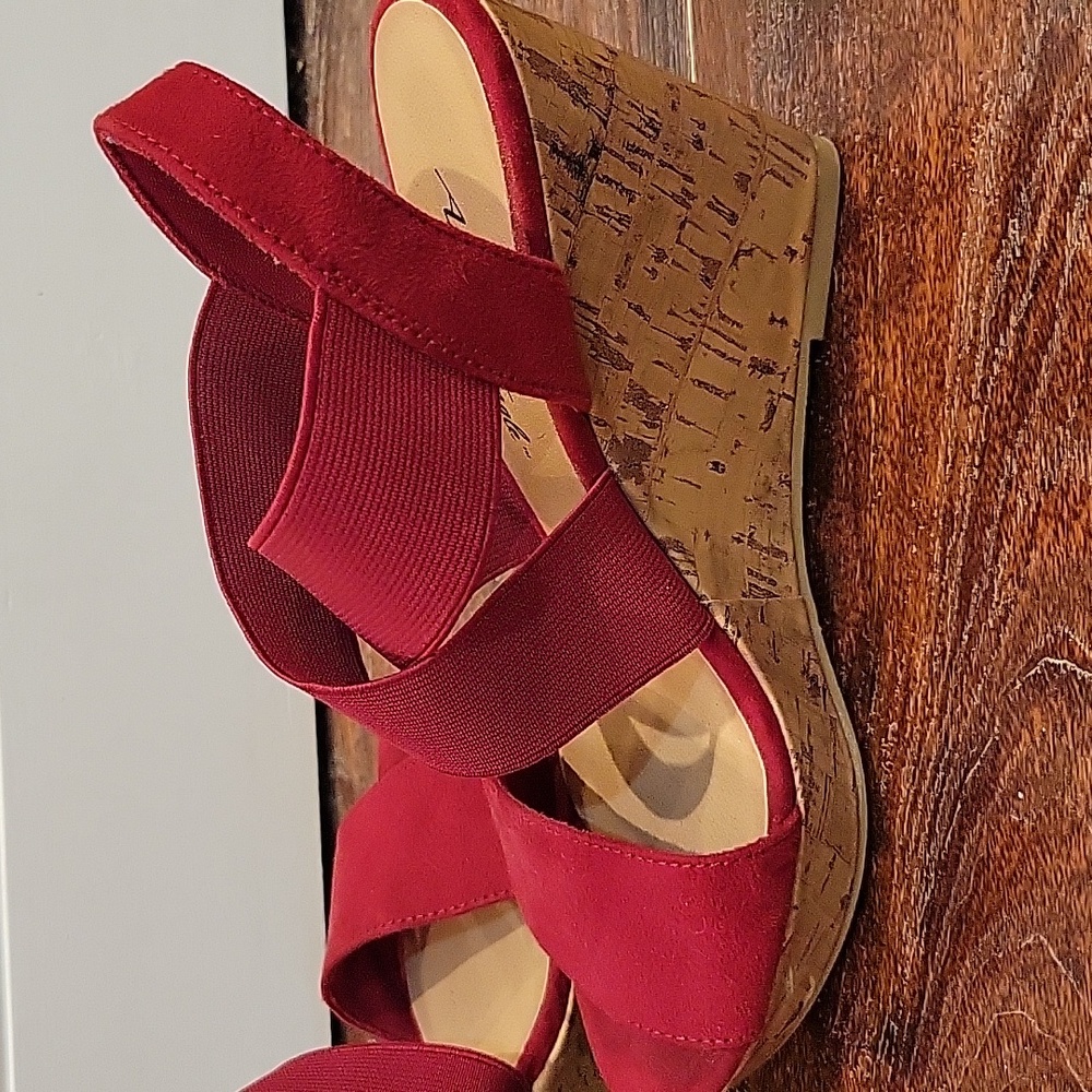 American Eagle Ryan Wedge Sandals - Picture 5 of 6